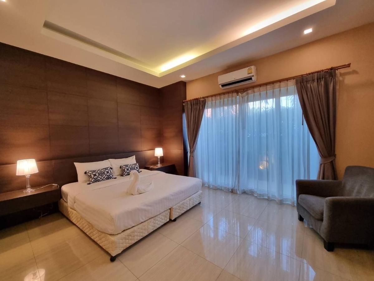 Villa Midas Pool