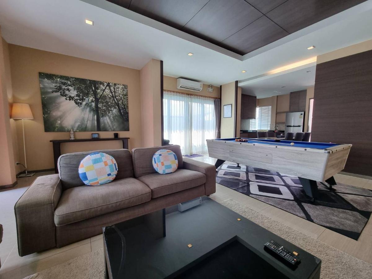 Midas Pool Villa